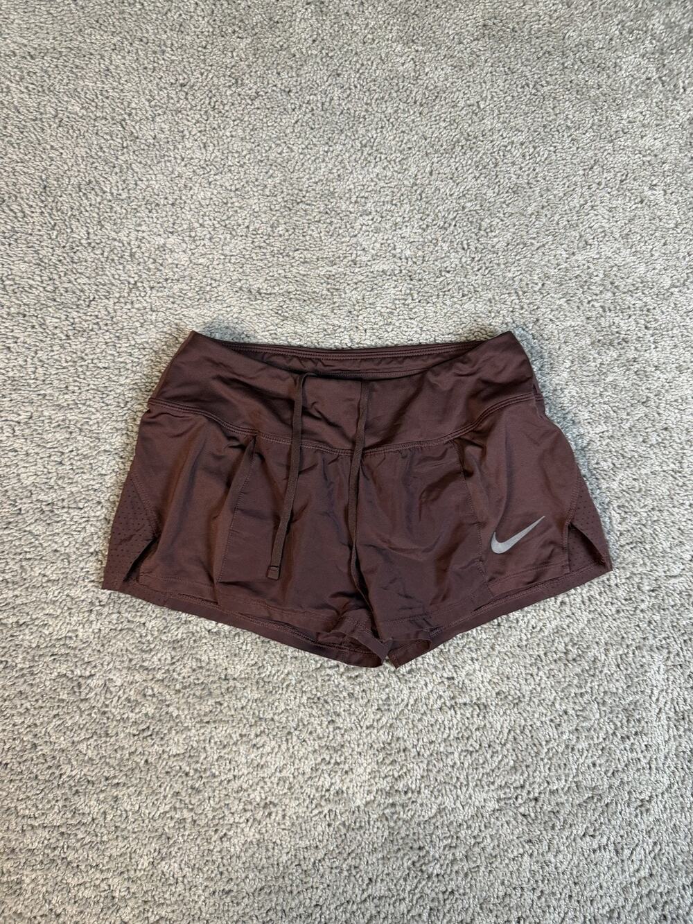 Nike Hot Pants Womens XS Brown Dri-Fit Jersey Athletic 3 In Inseam Pockets